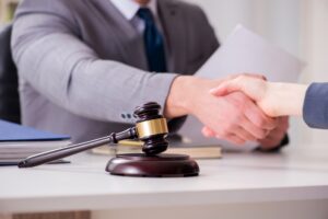 personal injury lawyer in Akron, OH